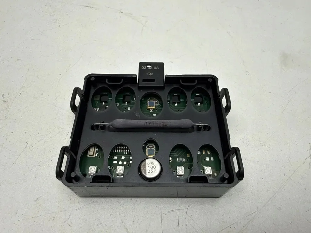 Mercedes-Benz A2098202426 Regensensor Gebraucht