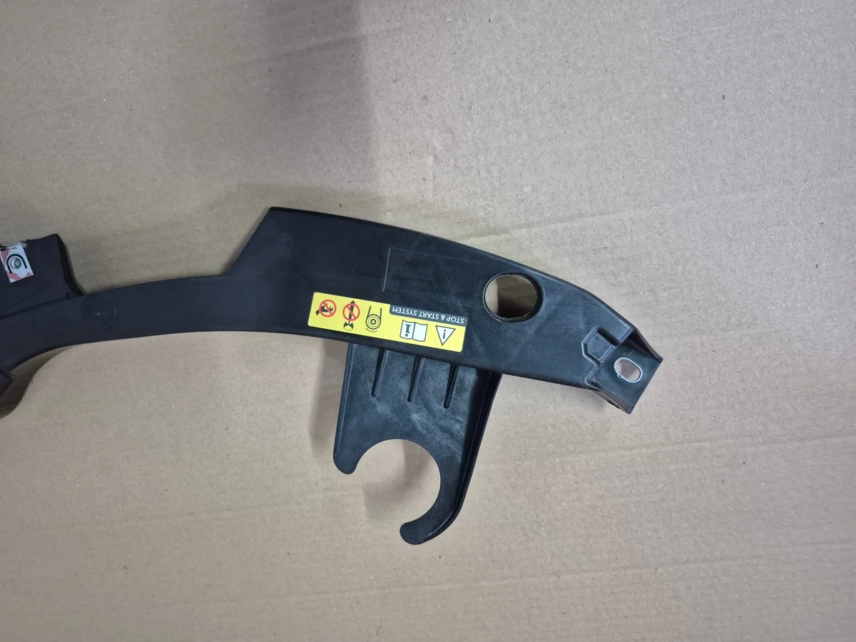 Toyota Proace 9826095480 Supporto Anteriore Destro