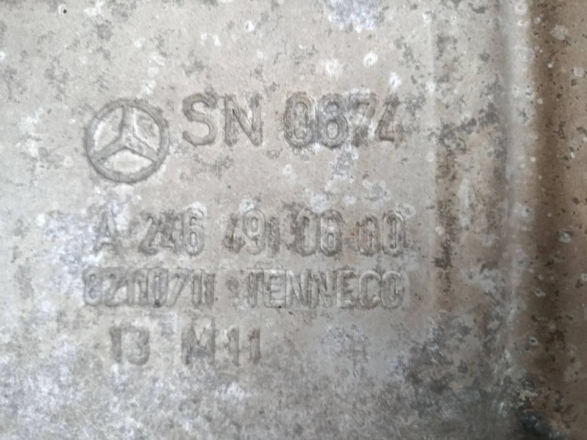 Mercedes CLA C117 Einddemper M270 A2464910600 image 9