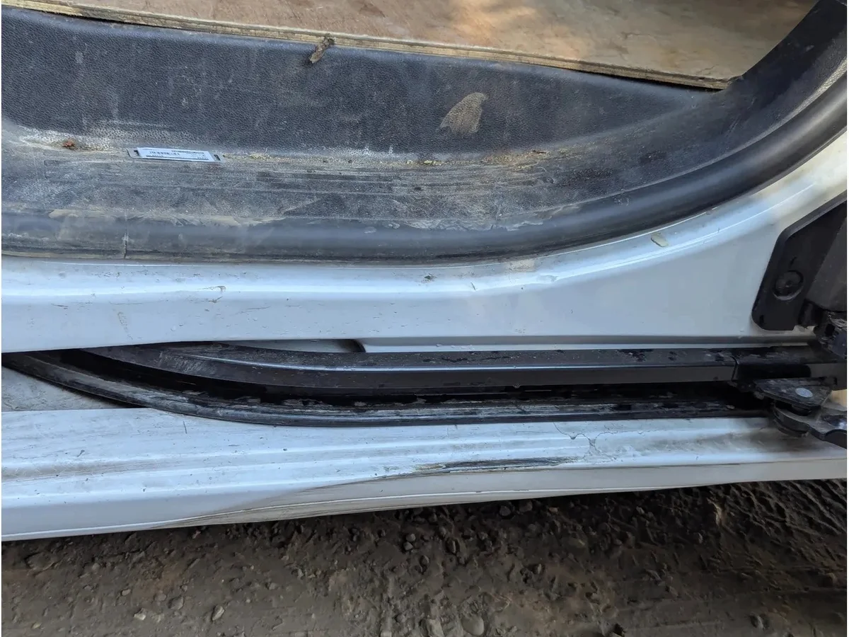 Vauxhall Combo Rail Bas Porte Latérale Gauche image 3