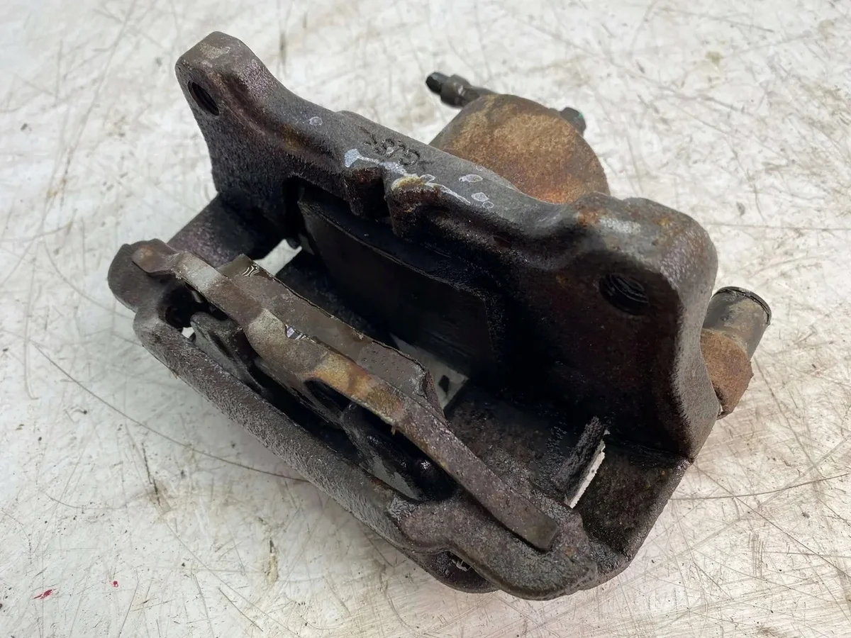 MG MG 4 Brake Caliper Front 10893207 image 8