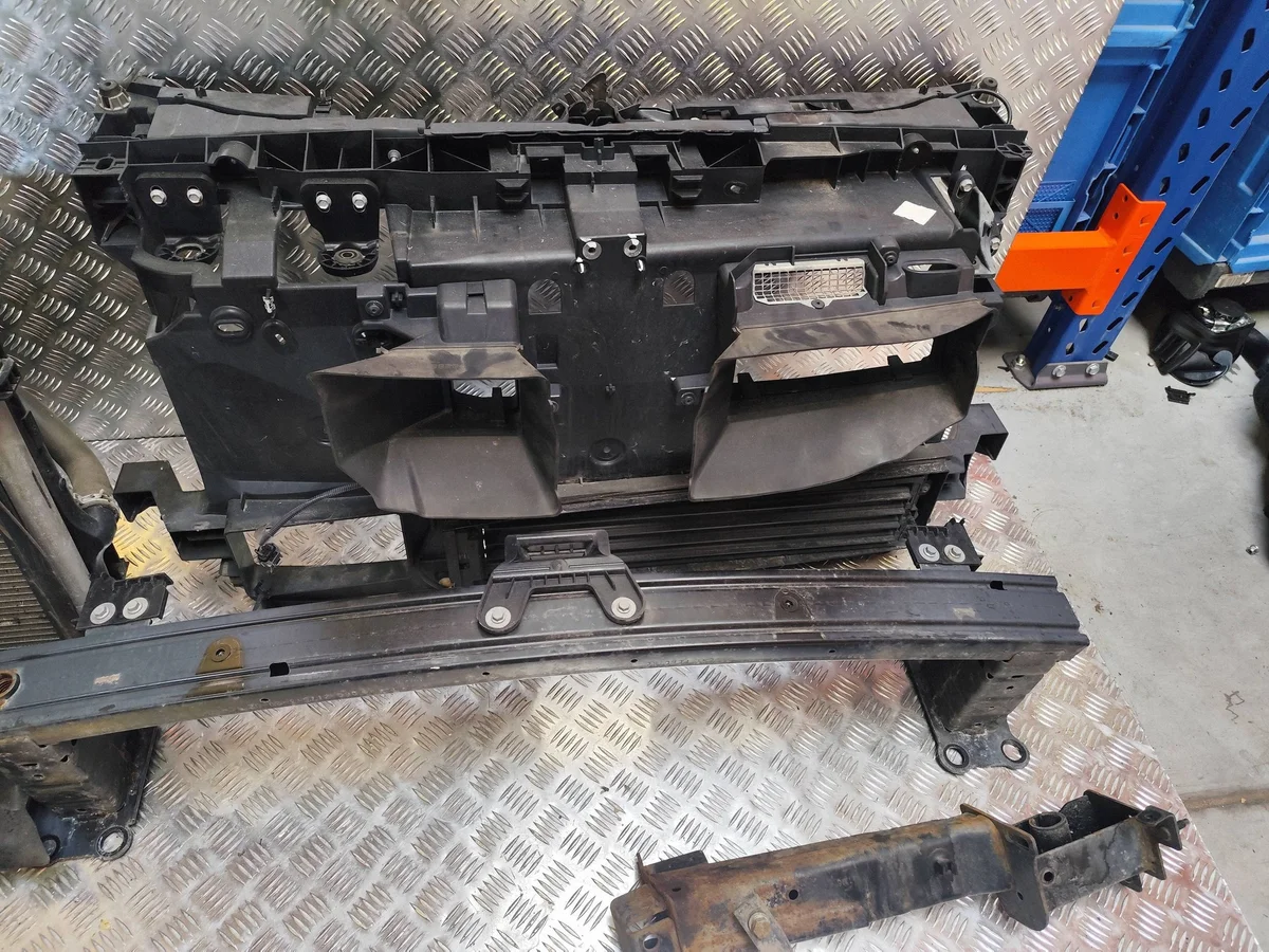 Renault Megane IV 2016 Frontpanel komplett image 3