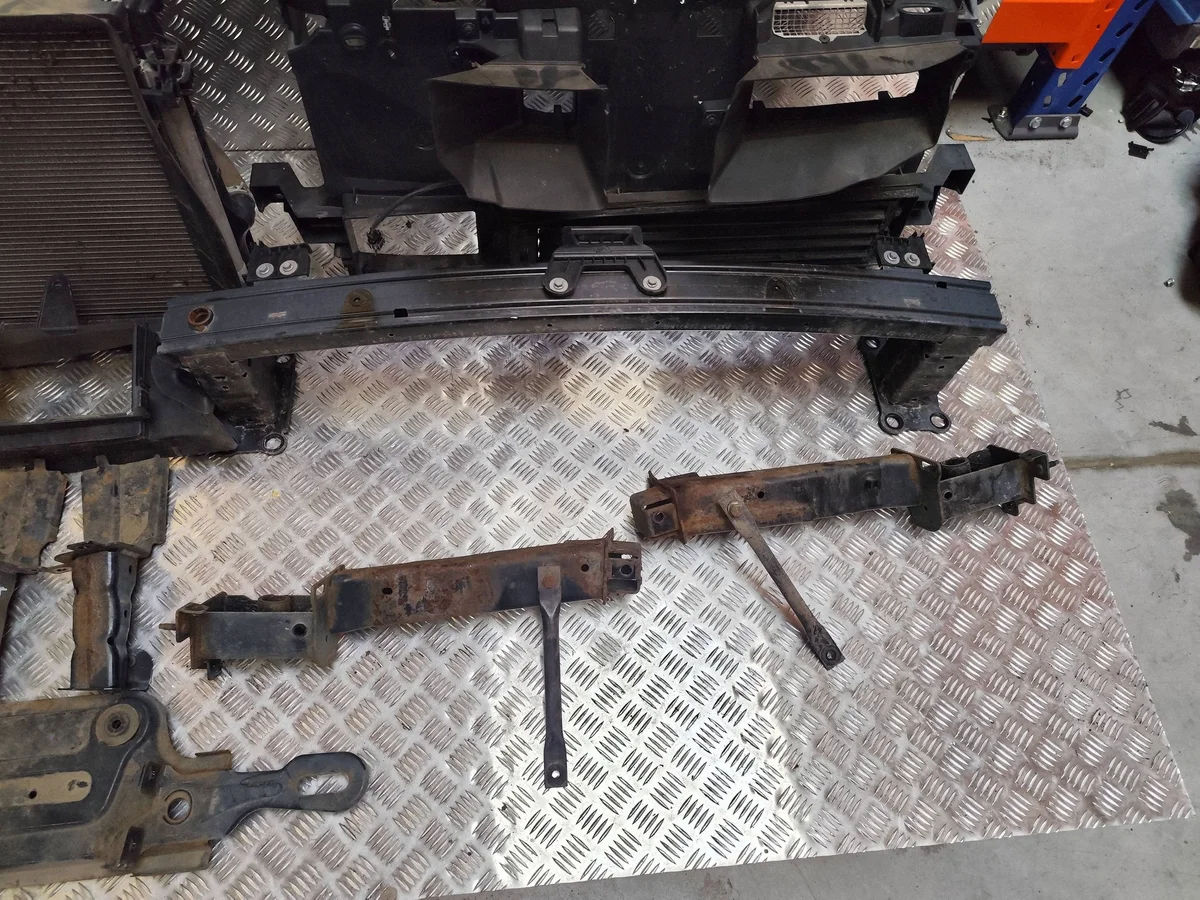 Renault Megane IV 2016 Frontpanel komplett image 4