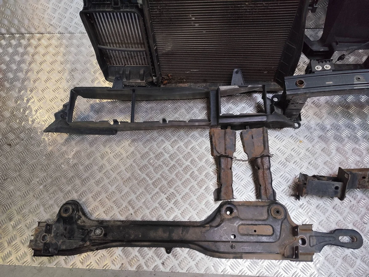 Renault Megane IV 2016 Frontpanel komplett image 5