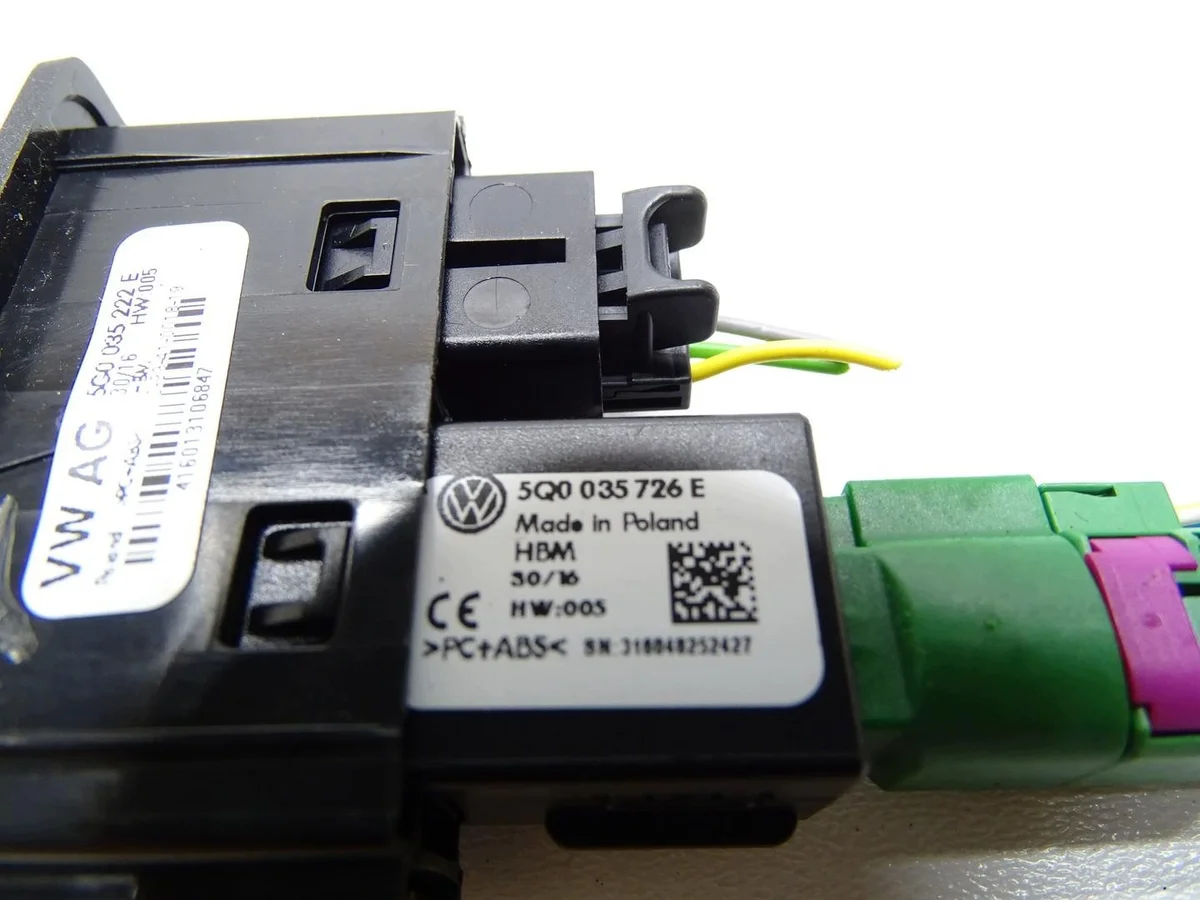 USB Buchse 5Q0035726E VW Golf VII image 7