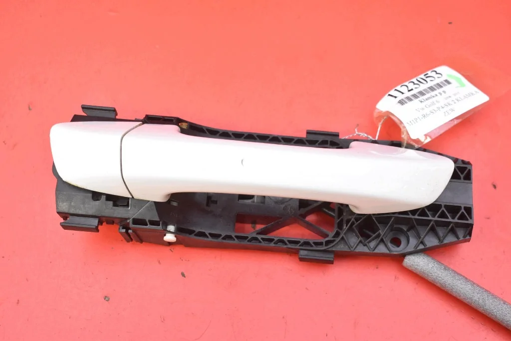Deurklink Rechts Voor VW Golf 6 5N0839885G