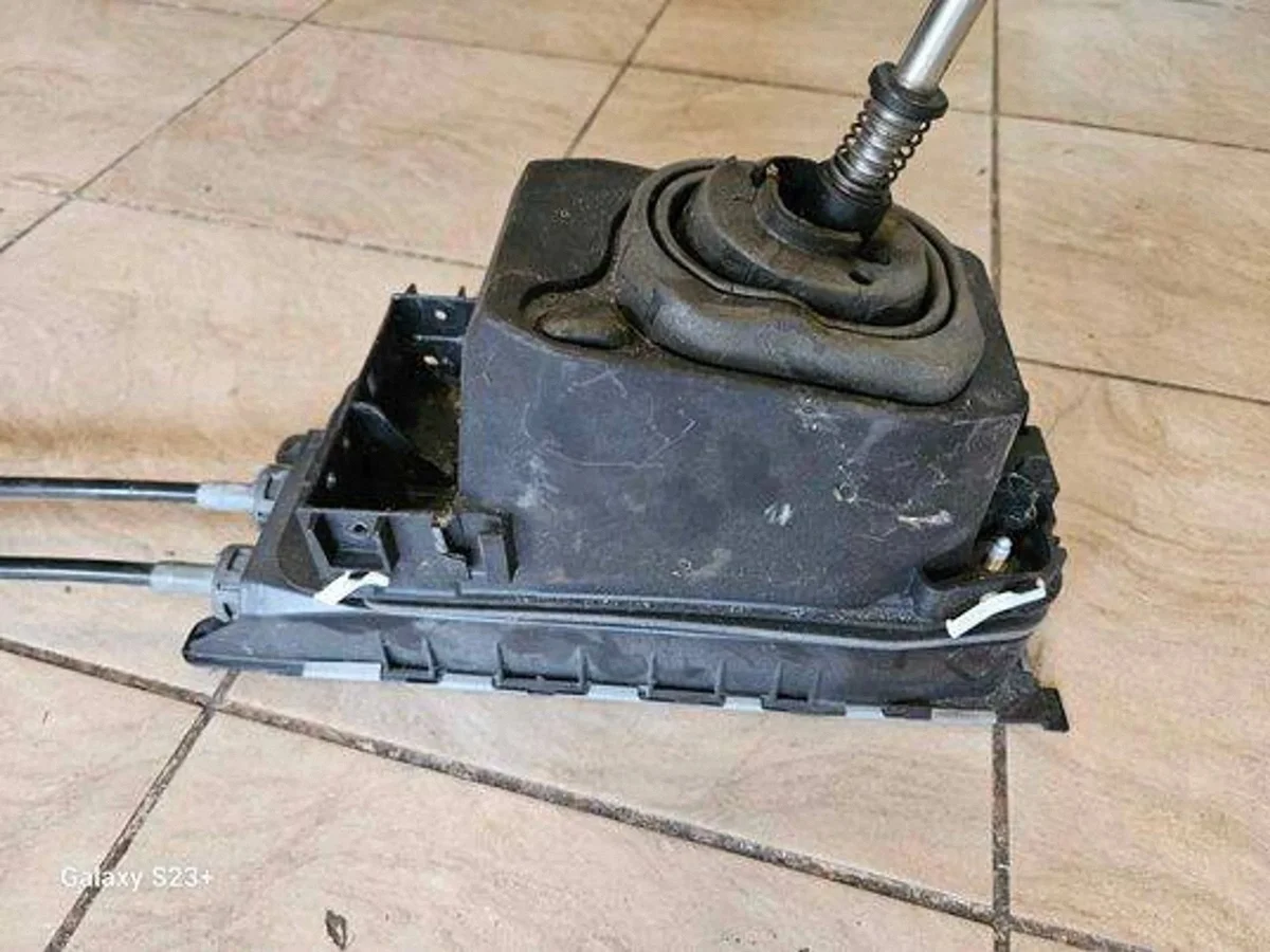 Levier de vitesse VW Golf VII 5G0864220H image 3