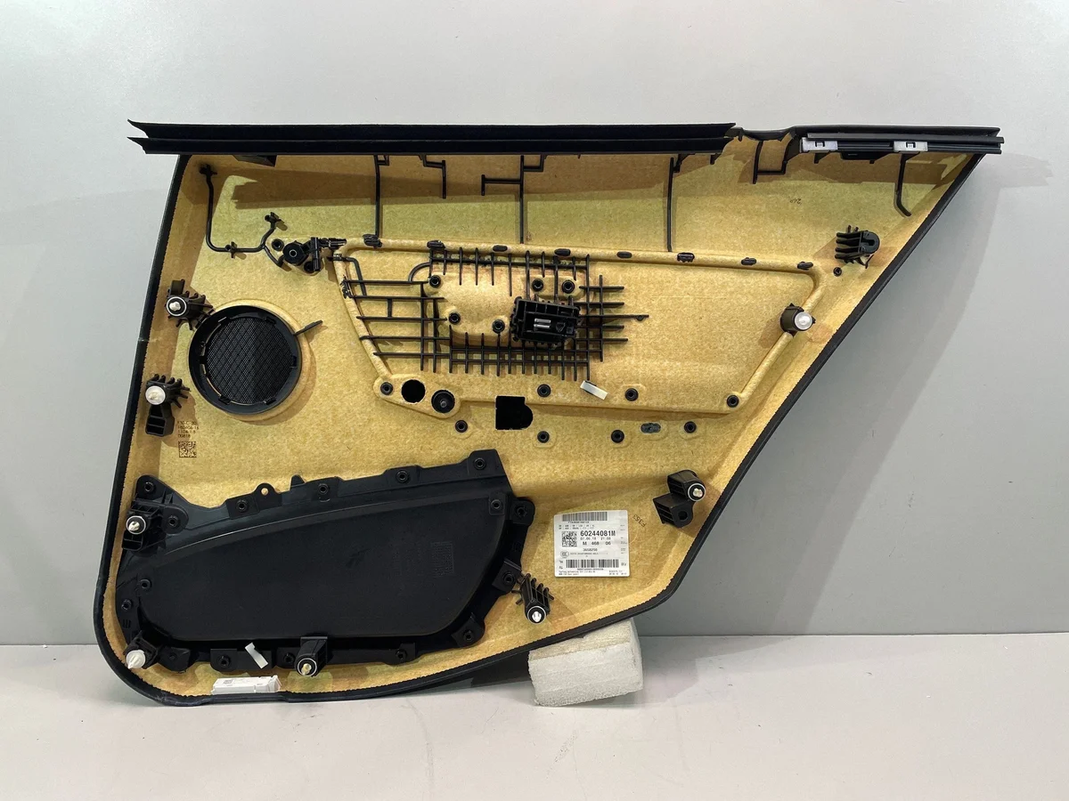 BMW 3 F30 F31 Türverkleidung links hinten image 5