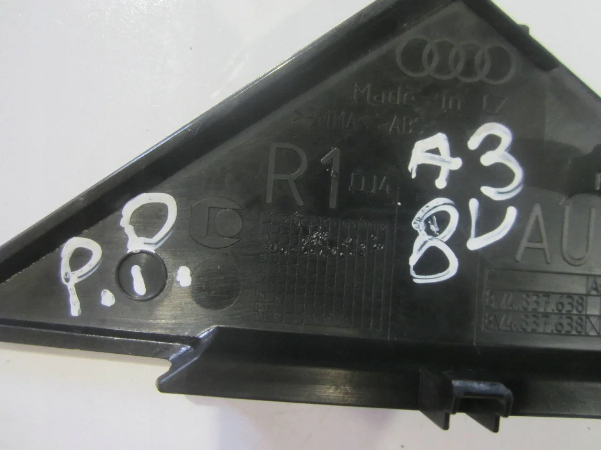 Audi A3 S3 2018 dörrdekor 8V4837638 image 9