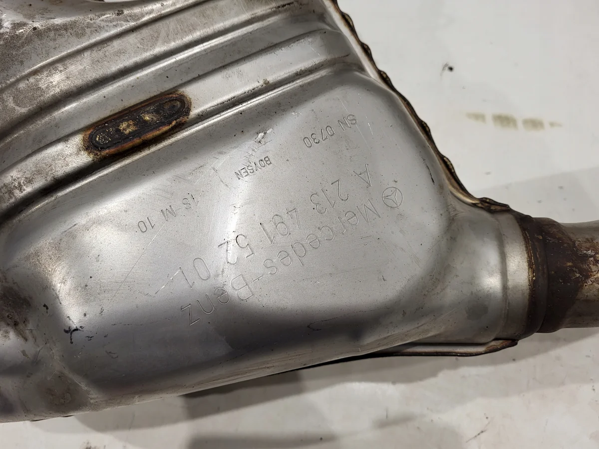 Einddemper links Mercedes E300 W213 A2134915201 image 6