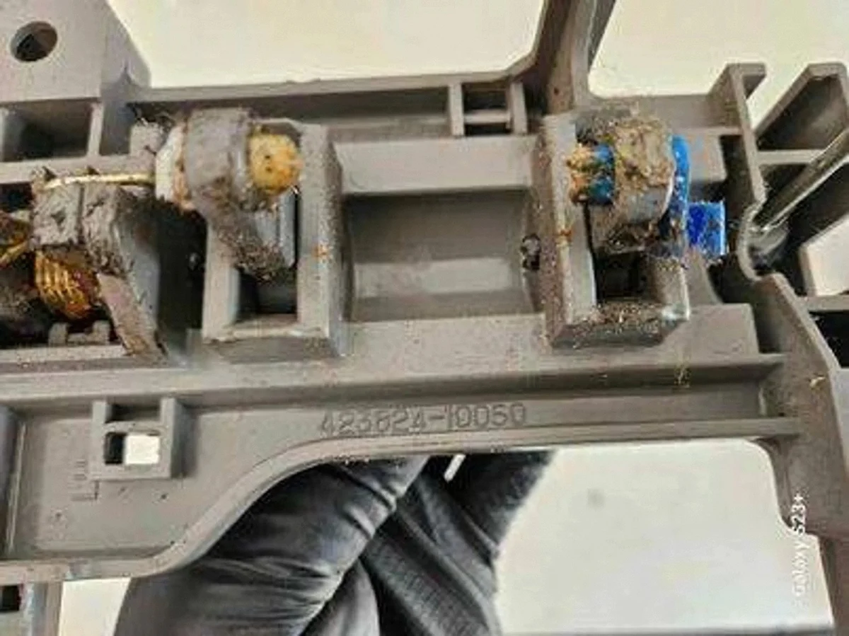Sisäkahva liukuovelle Toyota Sienna 42362410050