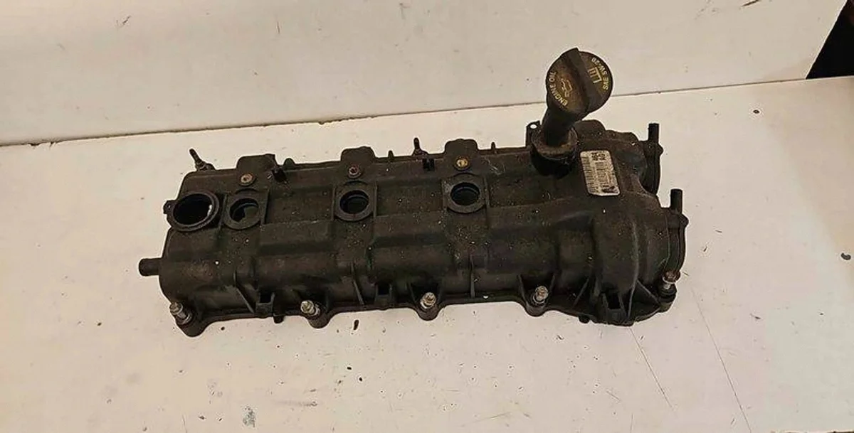 Tapa de Válvulas Jeep Grand Cherokee 05184069AI