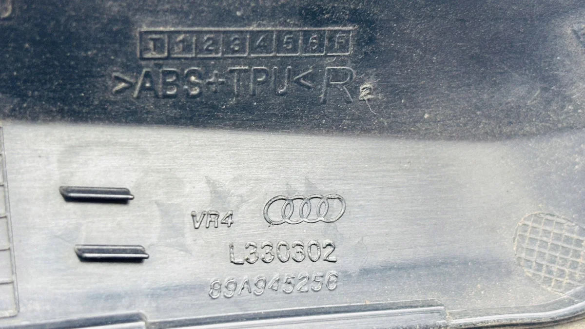 Audi Q4 SUV (F4B) Achterlichtkap Rechts image 3