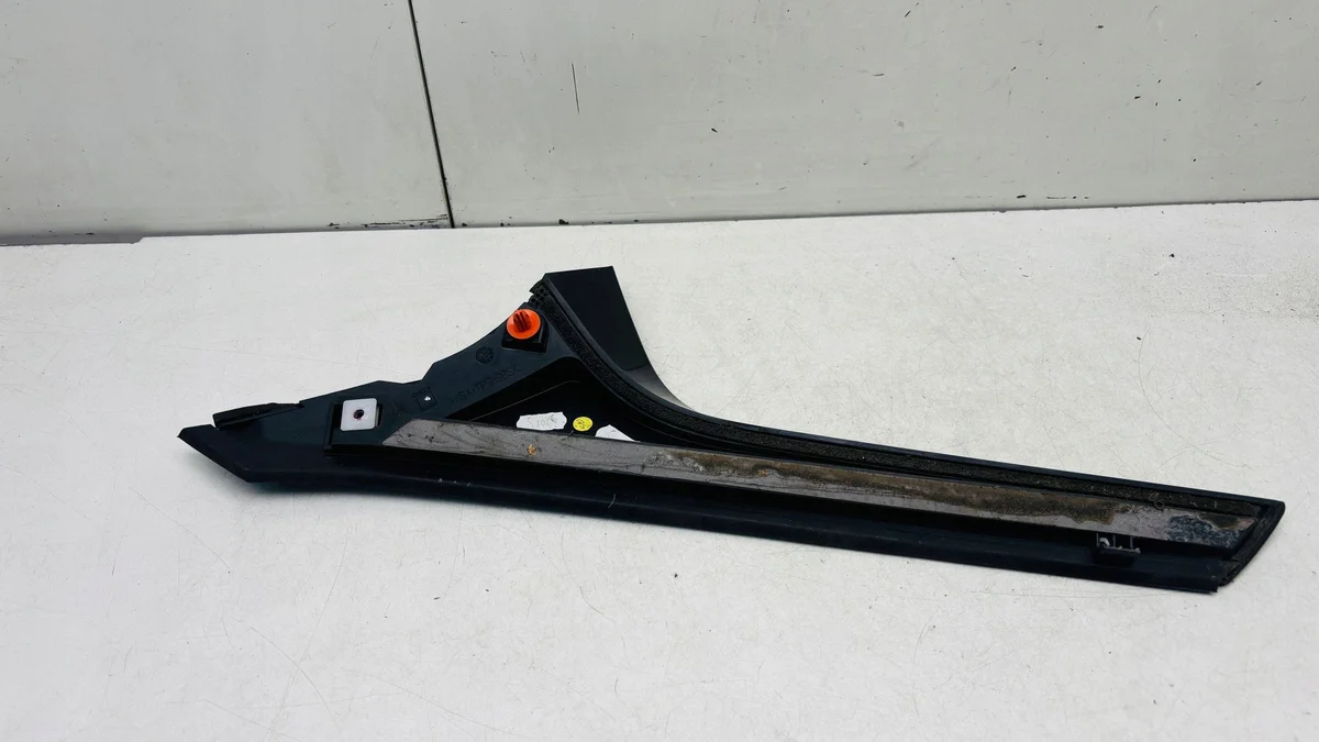 2021 Audi Q4 e-tron Trunk Lid Trim 89A854872 image 3