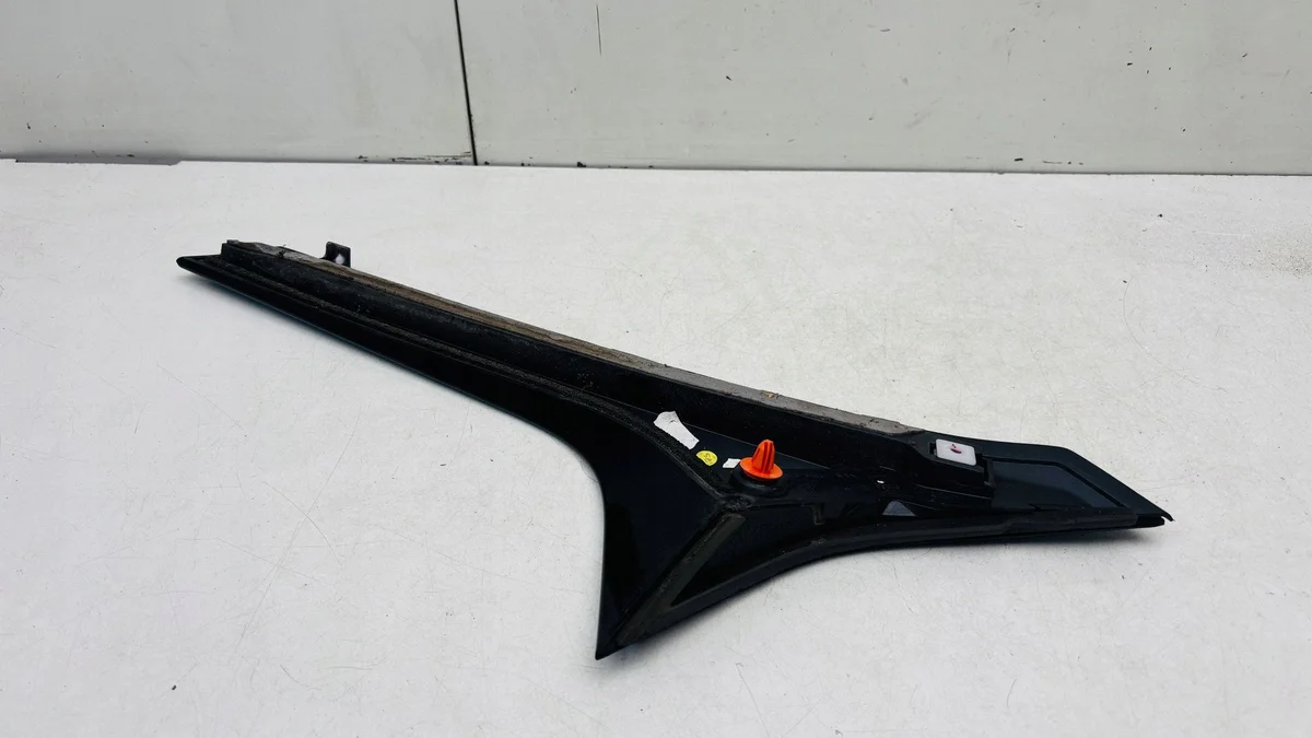 2021 Audi Q4 e-tron Trunk Lid Trim 89A854872 image 4