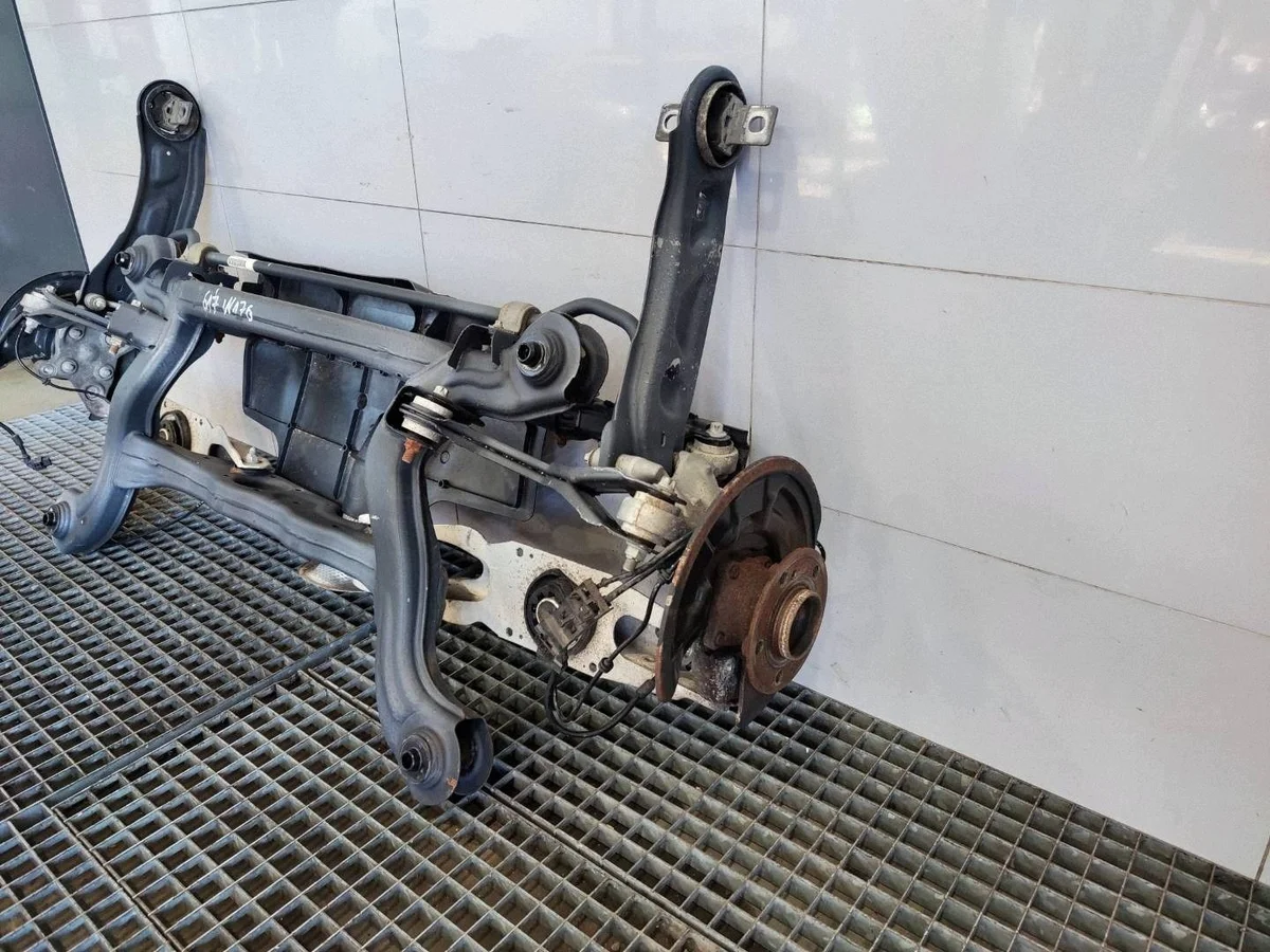 Hinterachsträger Mercedes A-Klasse W176 1.8 CDI image 3