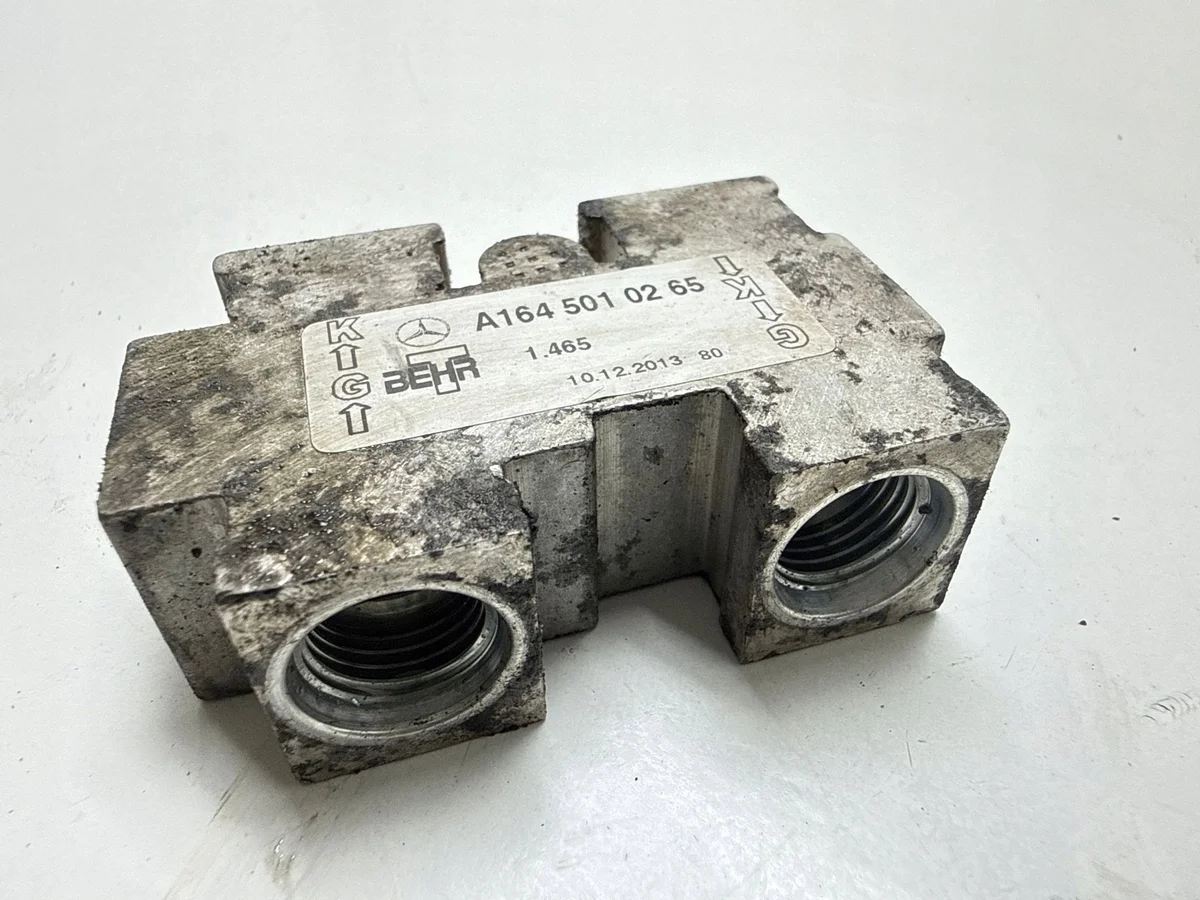 Mercedes-Benz A1645010265 Usato image 5