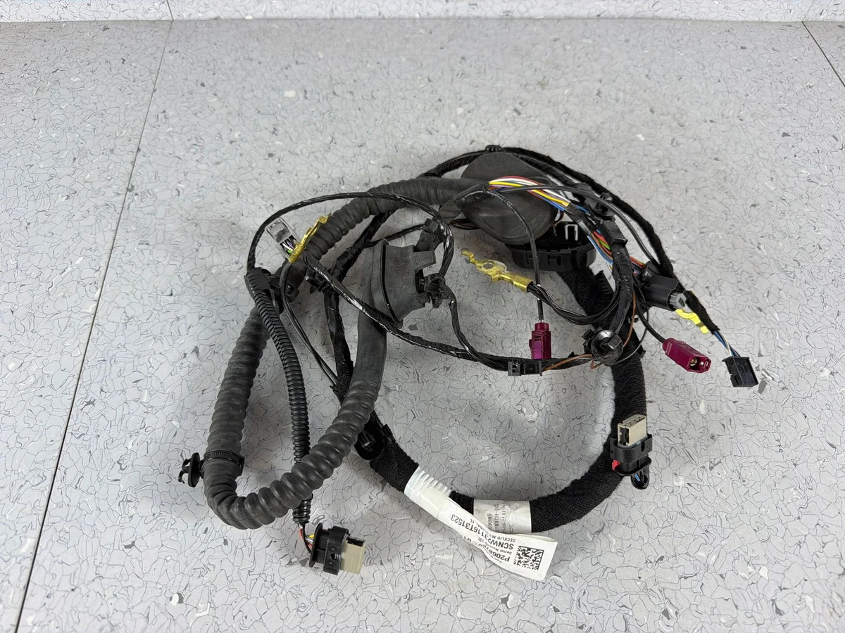 Bagkluckskabel Tesla Model 3 Highland P206878901B