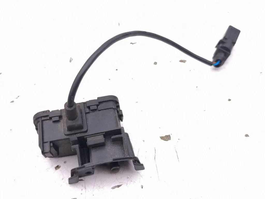 Atuador Tampa Tanque Combustível VW Golf VIII 5H0810773