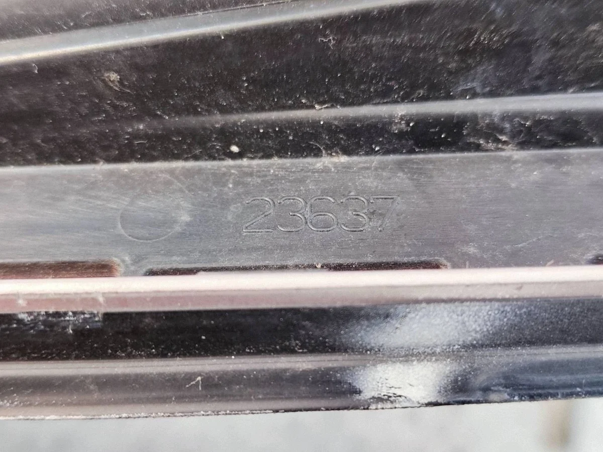 Dachleiste Links Mercedes A-Klasse W176 OE image 6