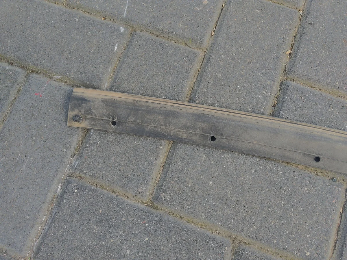 Dodge RAM IV 09- Dichtungslippe Haube image 7