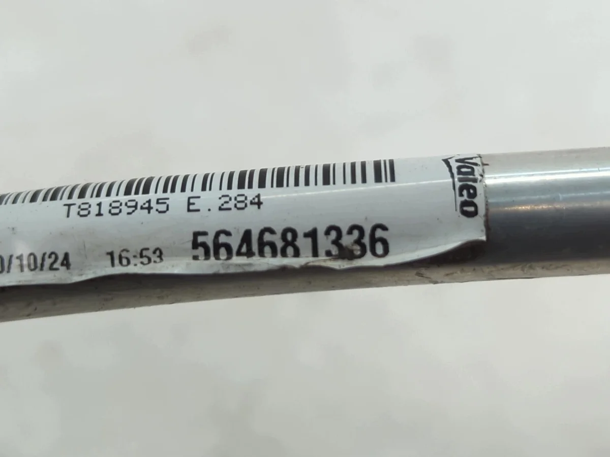 Conduit clim Opel Astra L T818945 image 7