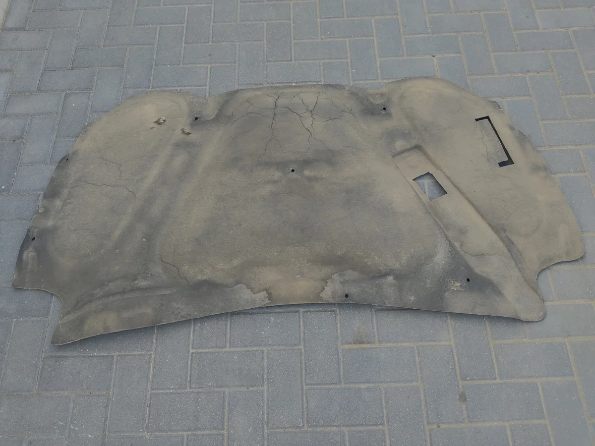 Dodge RAM IV 09- Geluidsisolatie Motorkap image 7