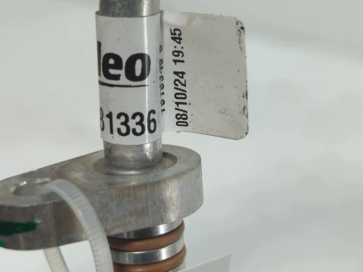 Conduit clim Opel Astra L T818946C image 8