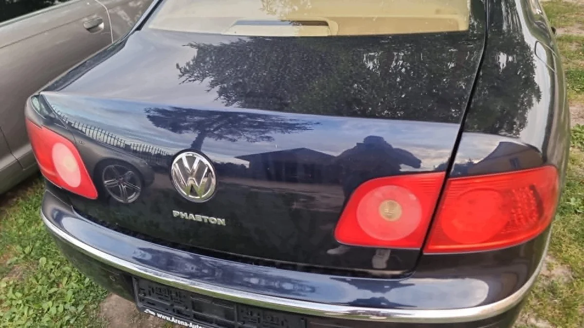 Takaluukku VW Phaeton 2002-2010 Käytetty