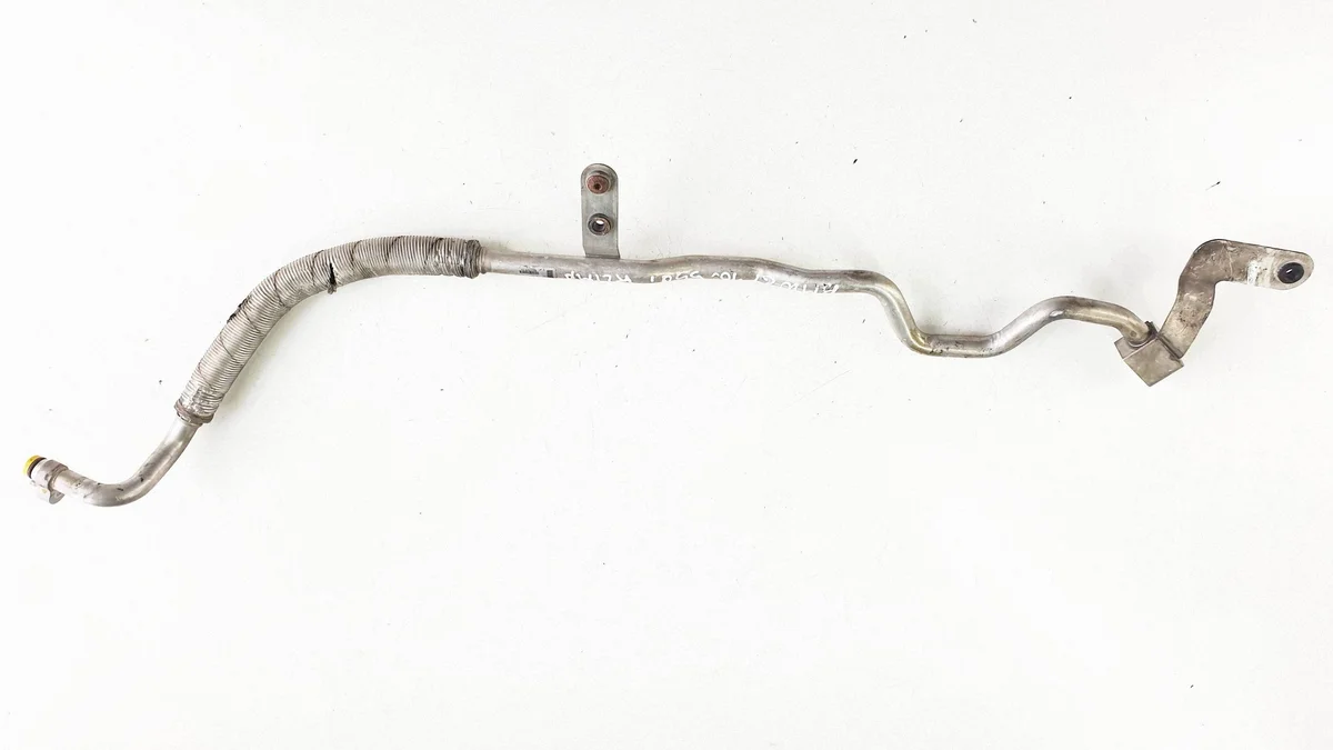 BMW 5 GT F07 550i A/C Hose 9201925