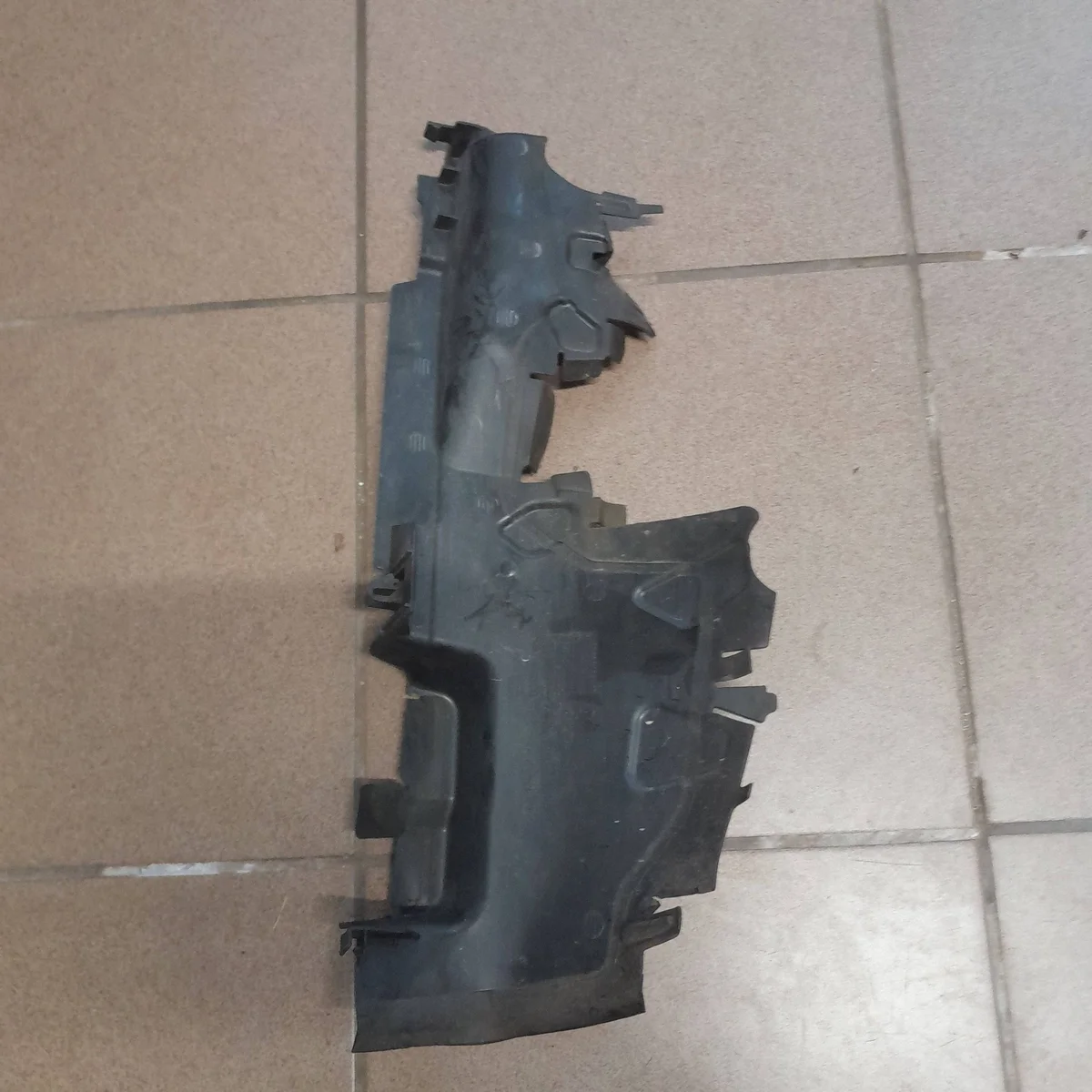 Panel delantero derecho VW Arteon 3G8121284C