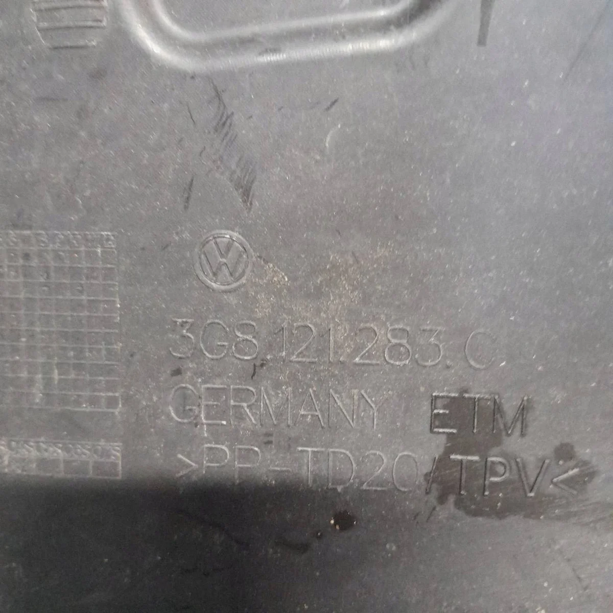 Painel Frontal Esquerdo Volkswagen Arteon 3G8121283C image 3