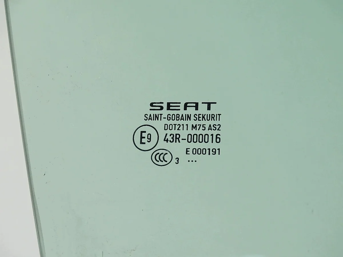 Cristal Lateral SEAT LEON III 5F FR 3D 13r image 4
