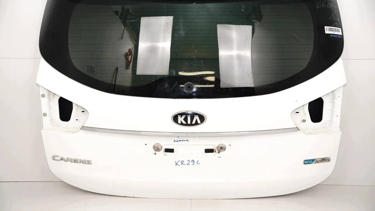 Portón Kia Carens IV 2013-2016 Usado image 3