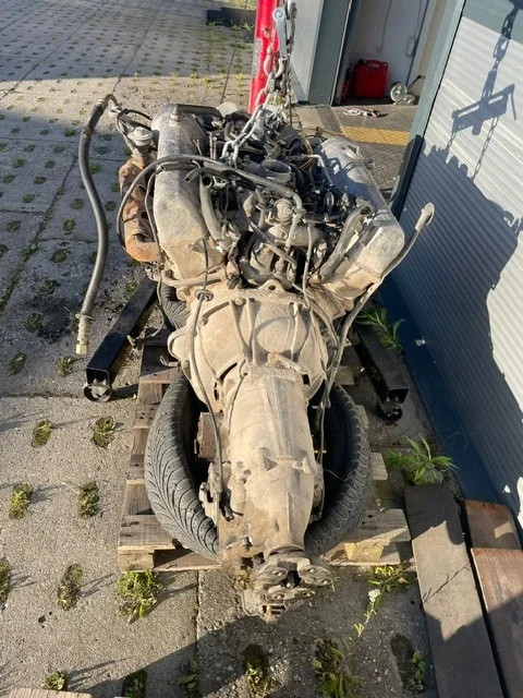 Motor Mercedes w107 280SL M110 använd