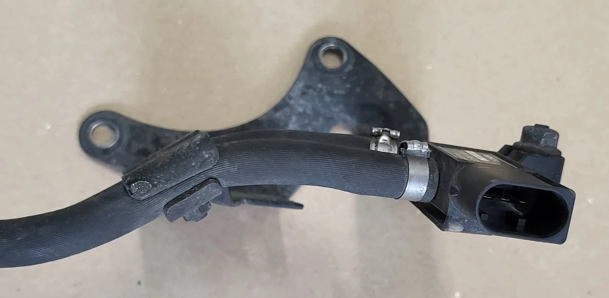 Druksensor roetfilter Mercedes ML W164 image 3