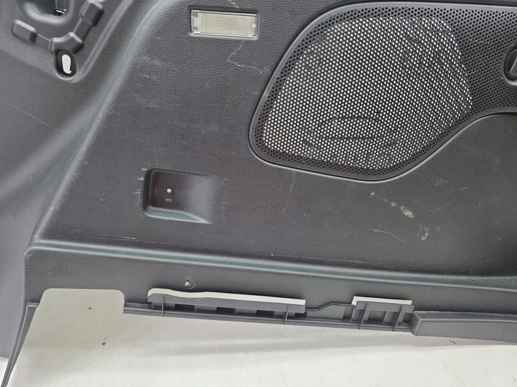 Jeep Cherokee Seitenverkleidung Kofferraum rechts image 5