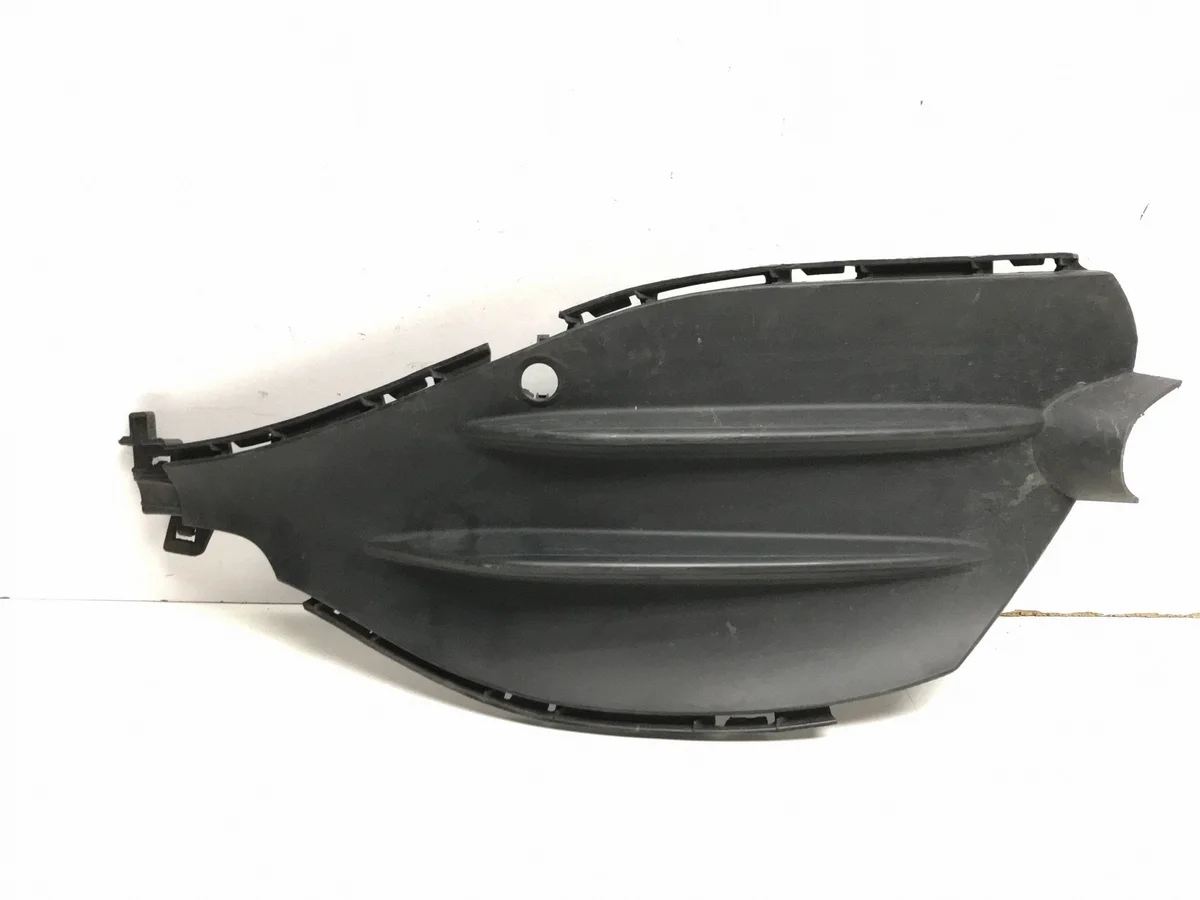 Grelha Para-choques Mercedes EQA W243 A2438859203