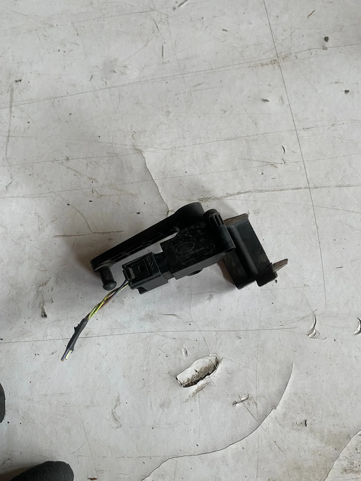 Headlight Level Sensor CPLA-3D026-AA