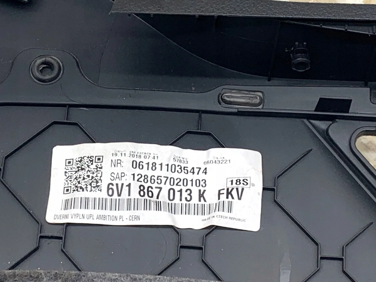 SKODA FABIA III Türverkleidung links vorne image 3