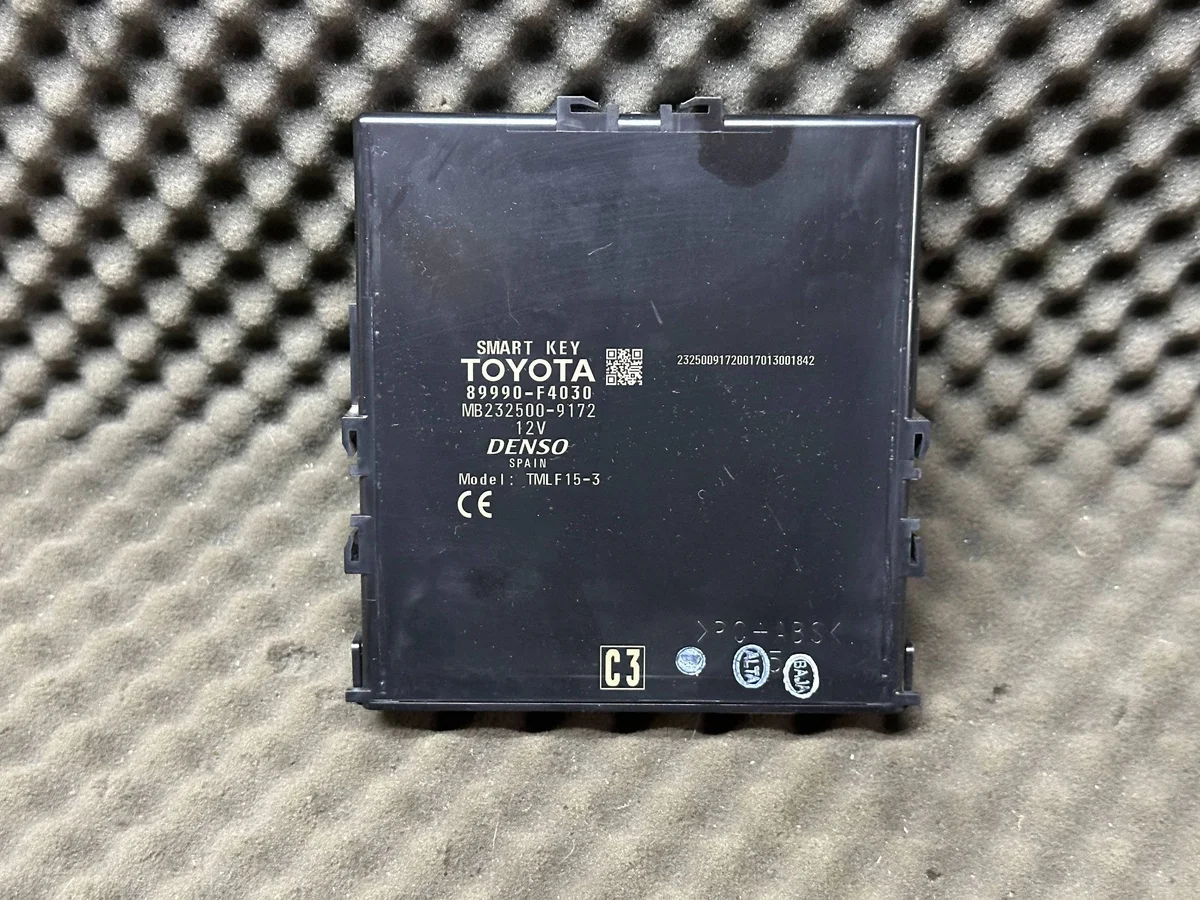 Módulo Keyless Toyota C-HR 89990F4030
