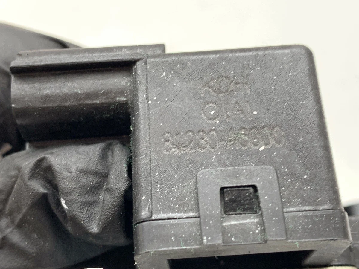 Kia Ceed Kombi Tailgate Latch Used image 4