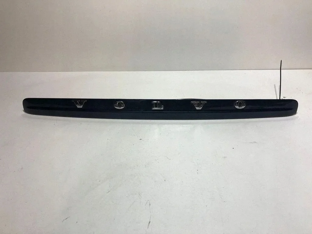 Volvo V50 2009 Verkleidung Heckklappe 30753025 image 3