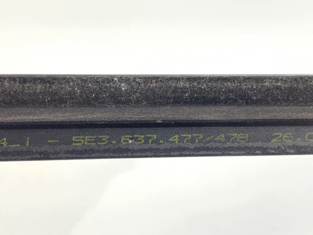 Skoda Octavia IV vänster framdörrlis image 4