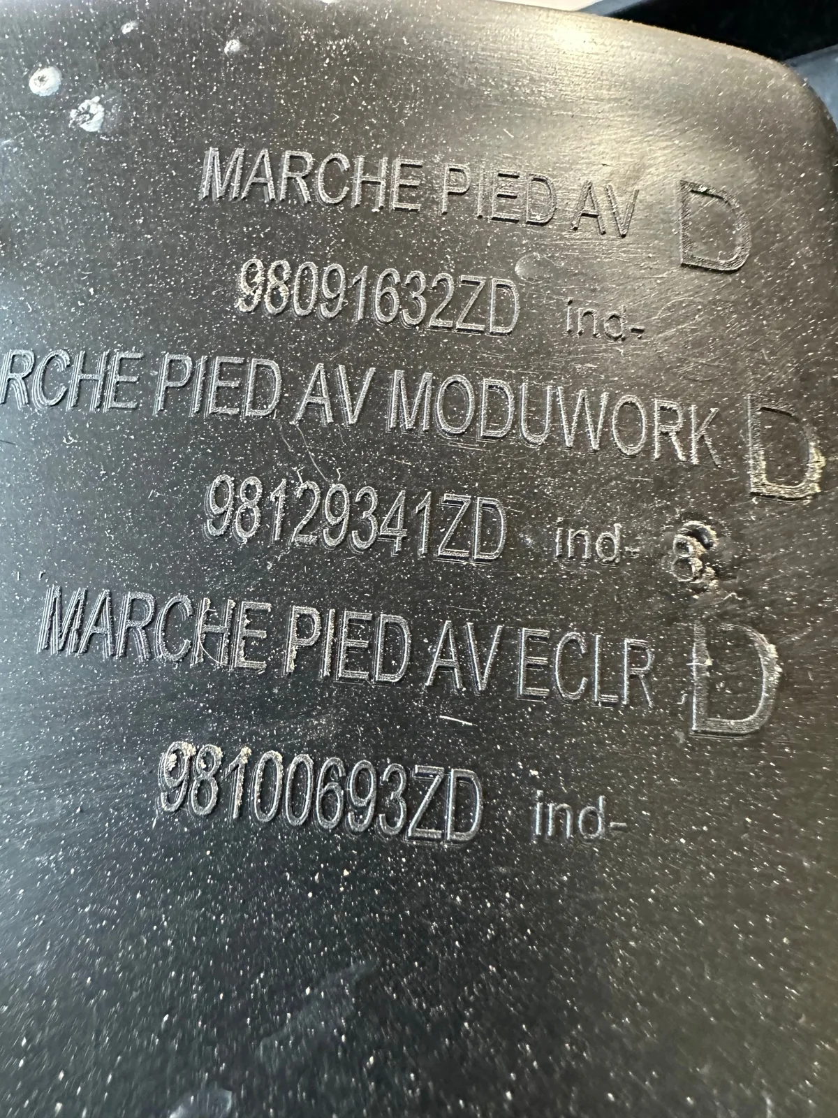 EXPERT III Marchepied Droit Passager 9809162 image 6