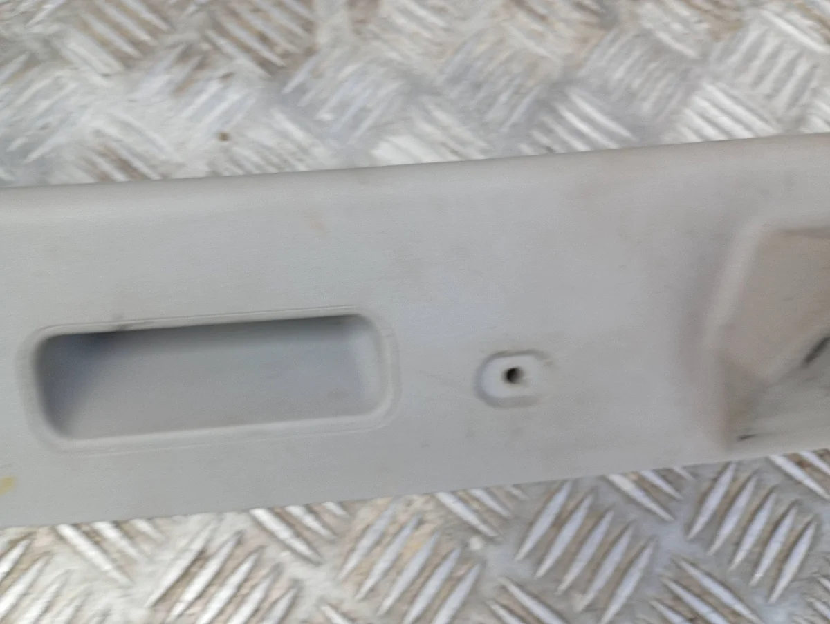 Mercedes E W211 Trunk Lid Trim A2117470187 image 7