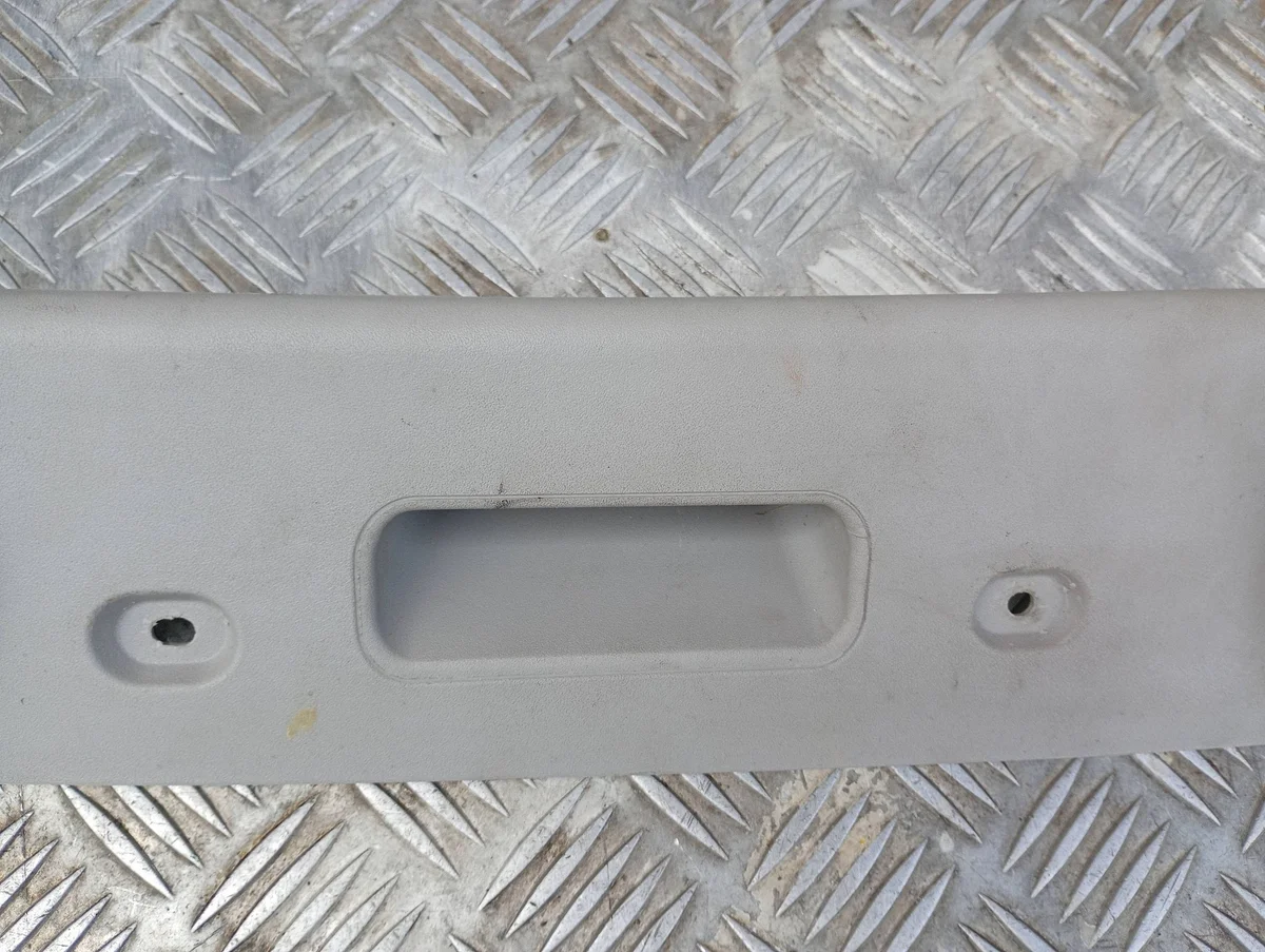 Mercedes E W211 Trunk Lid Trim A2117470187 image 8