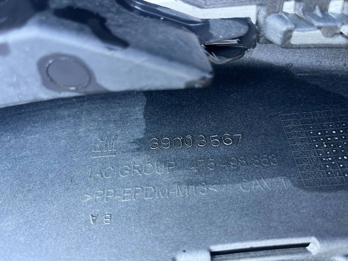 Opel Corsa E Parachoques Delantero Usado