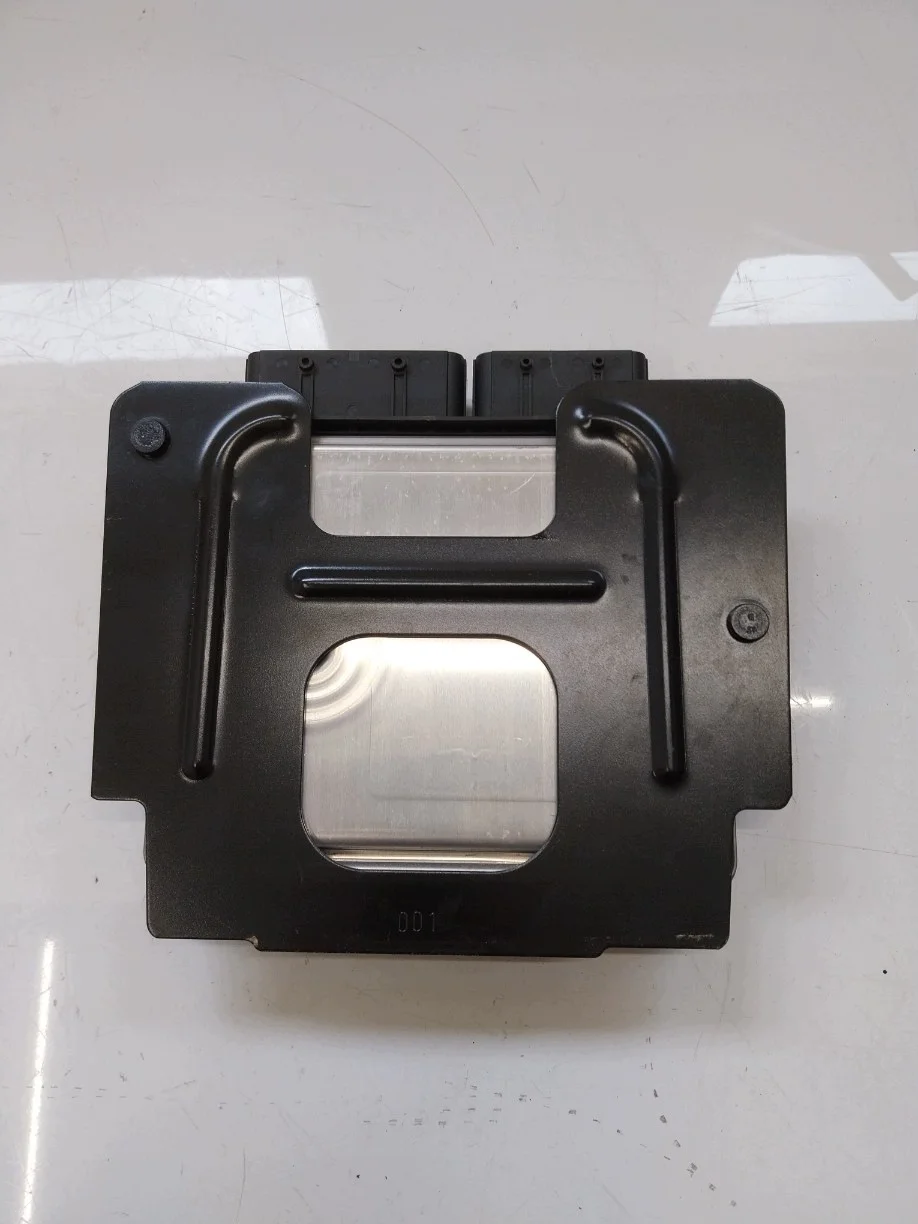 Engine Control Unit 1.6 BlueHDI 9814182680 image 3