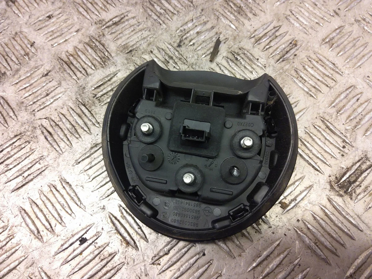 Microinterruptor Maletero Opel Corsa F 9830092980 image 5